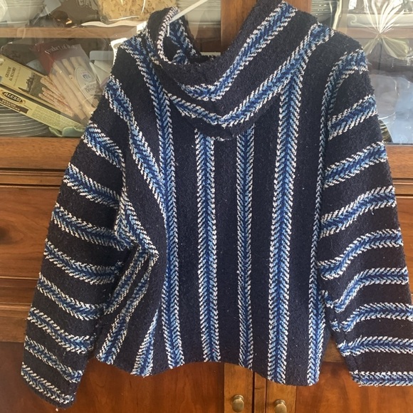 Pullover - Picture 4 of 4